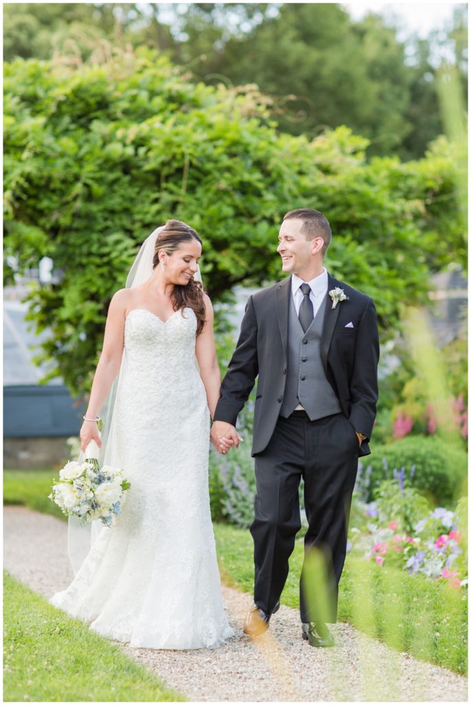 glen_magda_farm_wedding_photographers